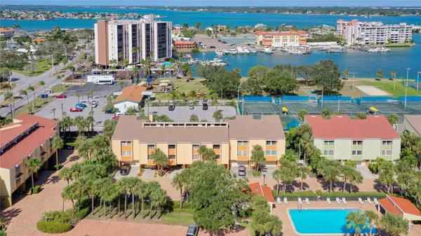 428 SANDY HOOK RD, Treasure Island, FL 33706