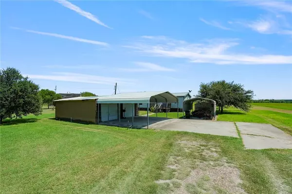21161 County Road 1492, Mathis, TX 78368
