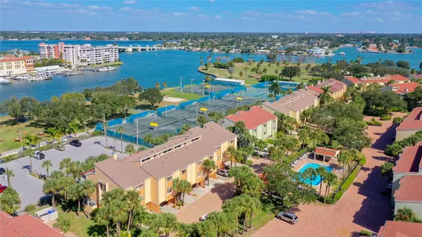 428 SANDY HOOK RD, Treasure Island, FL 33706