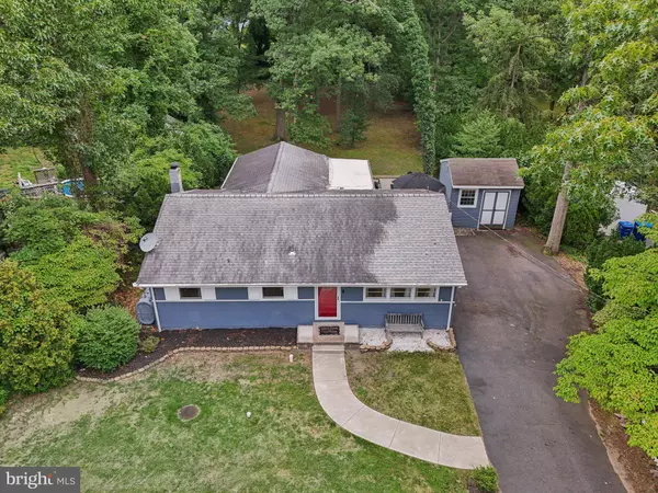 307 TIMBERLINE DR, Mount Laurel, NJ 08054