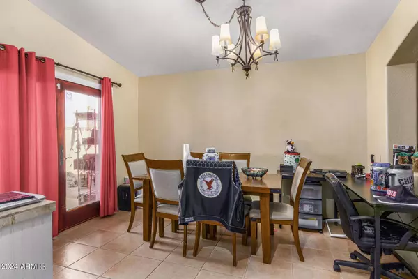 16601 N 28TH Place, Phoenix, AZ 85032