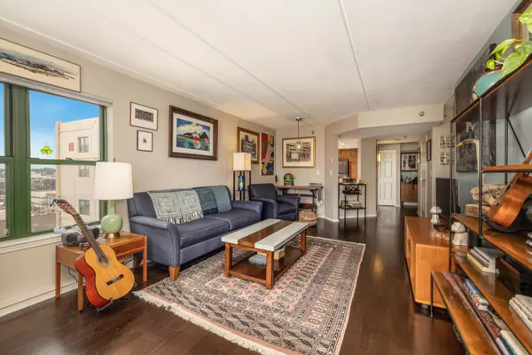 270 E Highland Unit 1041, Milwaukee, WI 53202