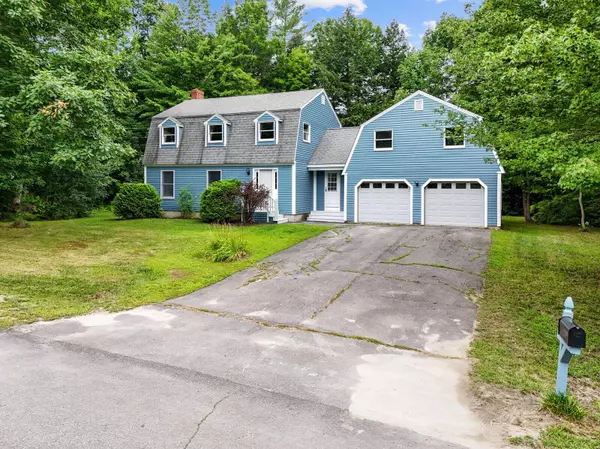 5 Andrew TER, Oakland, ME 04963