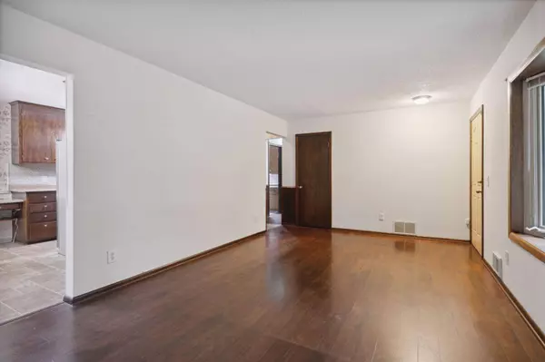 6220 6th ST NE, Fridley, MN 55432