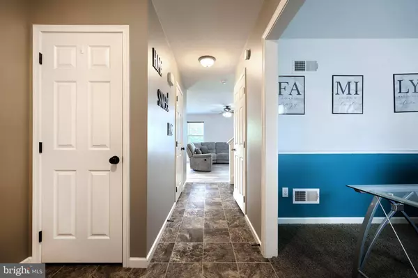 555 ROSEWATER DR, Red Lion, PA 17356