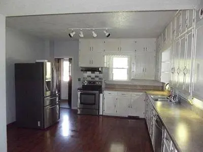 565 Broadway Street, Platteville, WI 53818