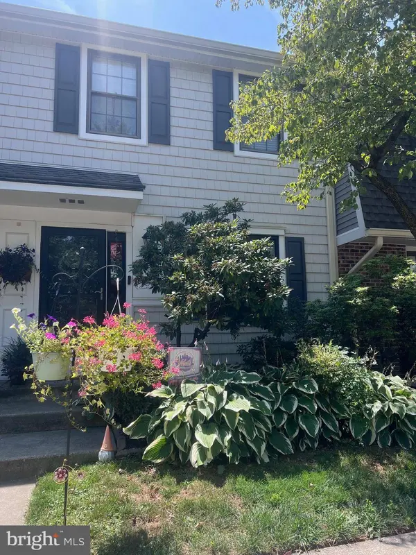 410 KINGS CROFT, Cherry Hill, NJ 08034