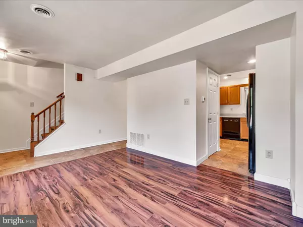 1426 TIMBER CHASE DR, Mechanicsburg, PA 17050