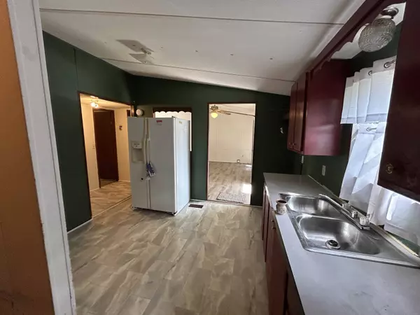 4408 Lost Pine Drive, Tallahassee, FL 32305-7382