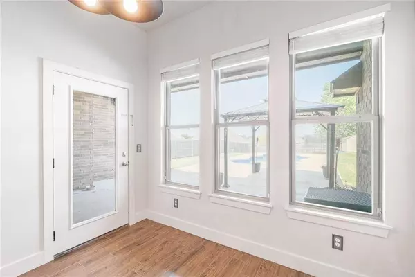 1325 Atalon DR, Moore, OK 73160