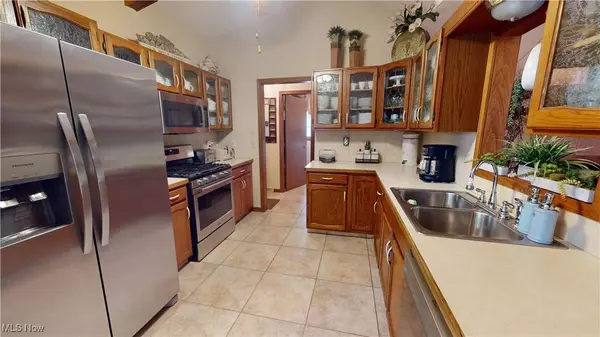 7474 Sugartree DR, Boardman, OH 44512