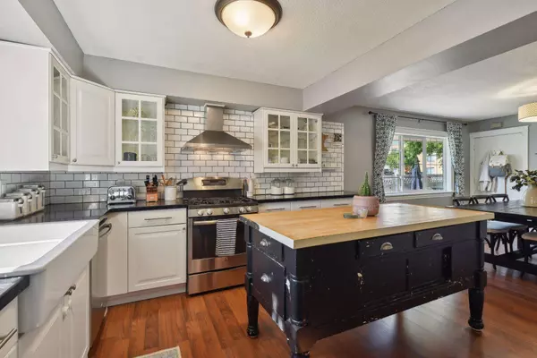 102 7th AVE N, Hopkins, MN 55343