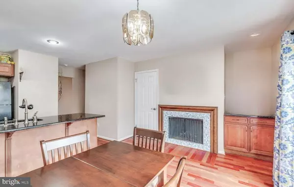 410 KINGS CROFT, Cherry Hill, NJ 08034