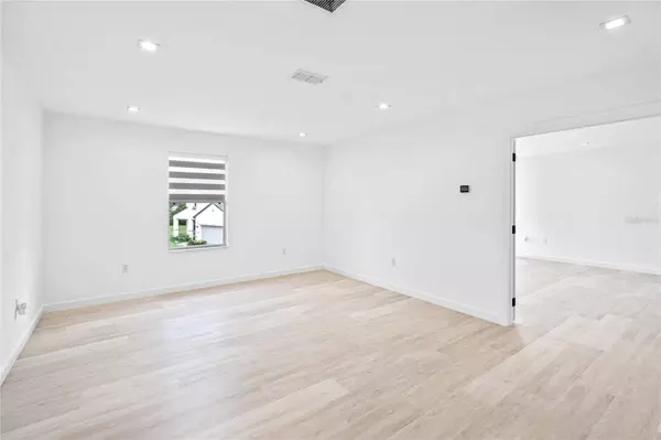 1745 PINE RIDGE DR, Davenport, FL 33896