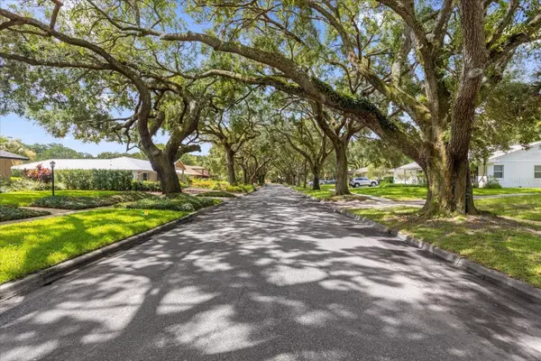 1003 GOLFSIDE DR, Winter Park, FL 32792