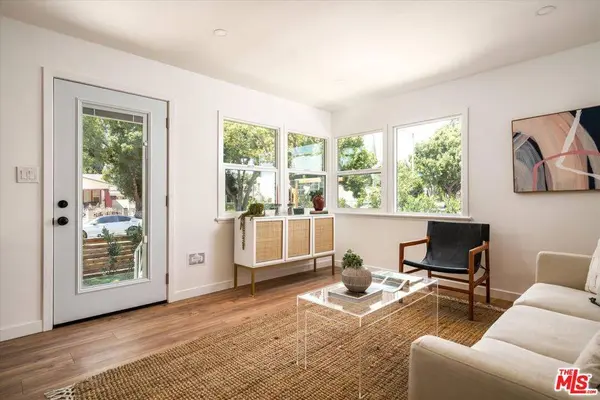 3341 Perlita Ave, Los Angeles, CA 90039