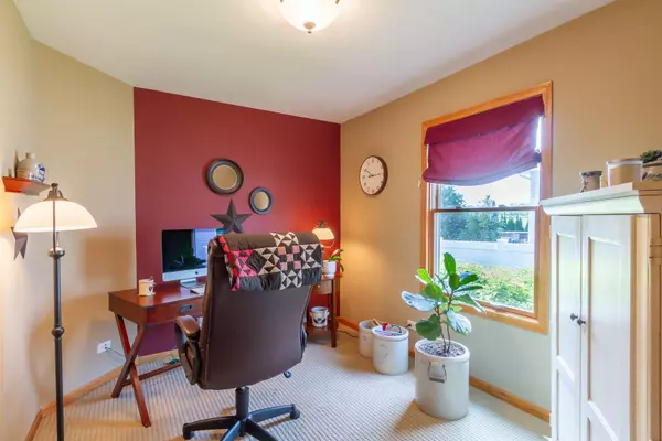 807 Karen DR, Hampshire, IL 60140