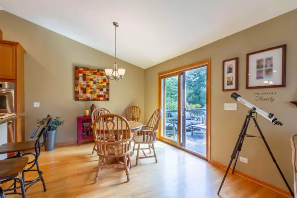 807 Karen DR, Hampshire, IL 60140