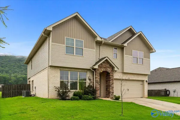 7302 Milas Way SE, Owens Cross Roads, AL 35763