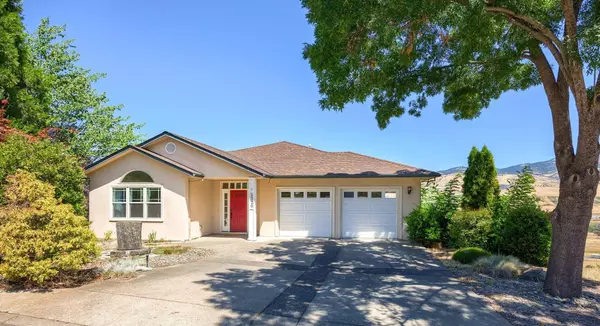 1320 Ashland Mine RD, Ashland, OR 97520