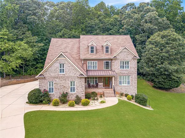 5816 Larch LN, Douglasville, GA 30135