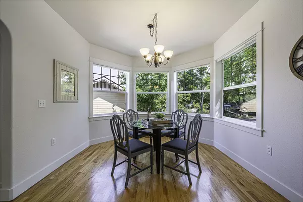 745 River Rock RD, Ashland, OR 97520