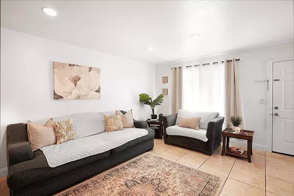 2704 Alta View DR, San Diego, CA 92139