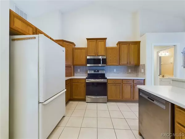 1997 W Begonia DR, Beverly Hills, FL 34465