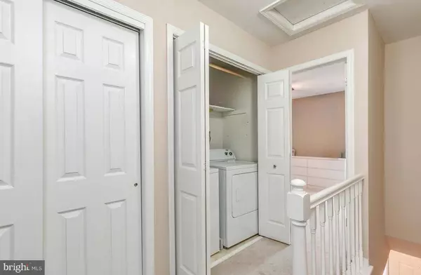 410 KINGS CROFT, Cherry Hill, NJ 08034