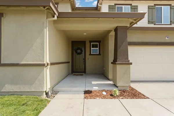 5064 Grasscreek DR, Roseville, CA 95747