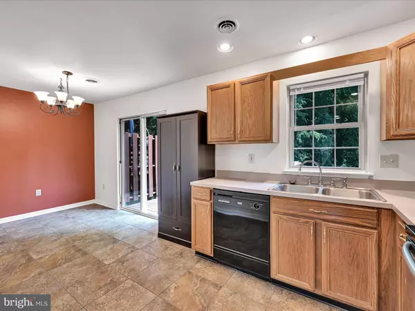 1426 TIMBER CHASE DR, Mechanicsburg, PA 17050