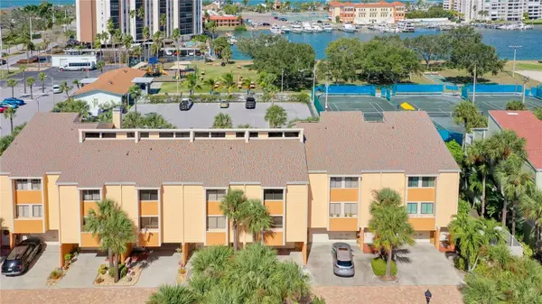 428 SANDY HOOK RD, Treasure Island, FL 33706