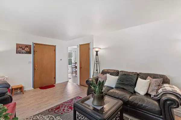 7449 W Beckett AVENUE, Milwaukee, WI 53216