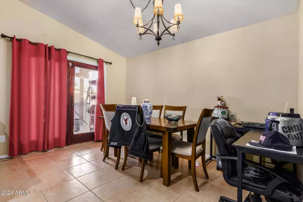 16601 N 28TH Place, Phoenix, AZ 85032