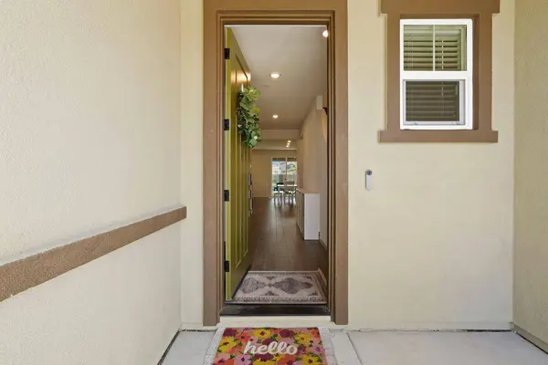 5064 Grasscreek DR, Roseville, CA 95747