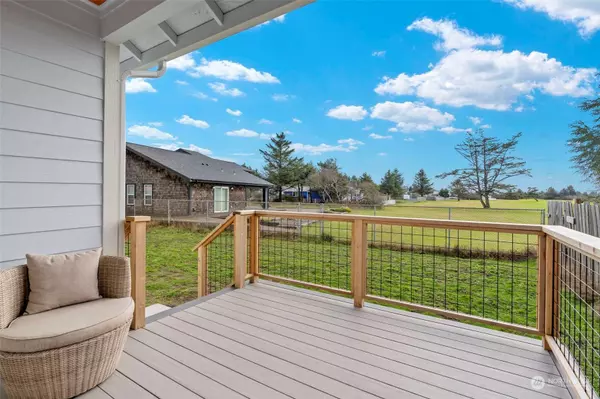 155 NE JK Lewis St, Ocean Shores, WA 98569