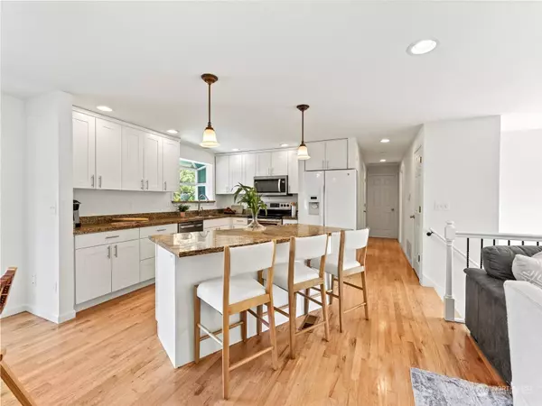 5421 144th PL SW, Edmonds, WA 98026