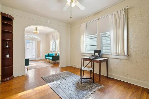 2320 22 CHARTRES ST, New Orleans, LA 70117