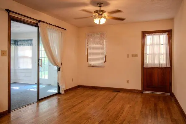 1575 W Sandtown RD, Marietta, GA 30064