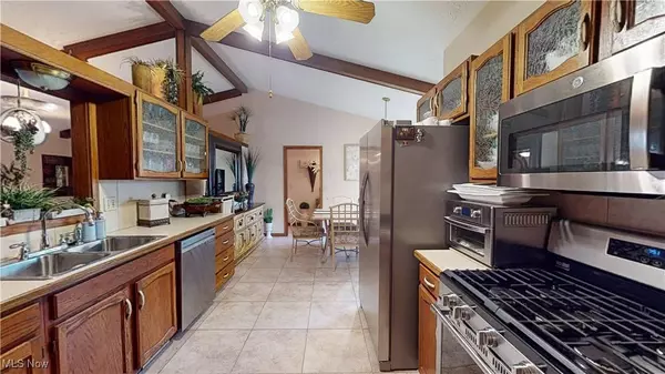 7474 Sugartree DR, Boardman, OH 44512