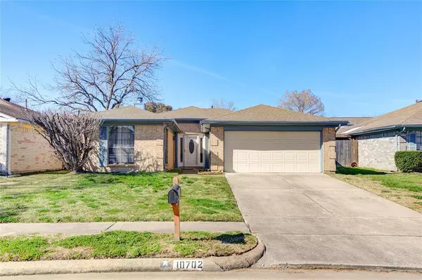 10702 Zircon CT, Houston, TX 77099