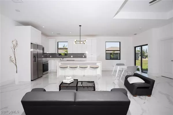 1840 NW 20th AVE, Cape Coral, FL 33993