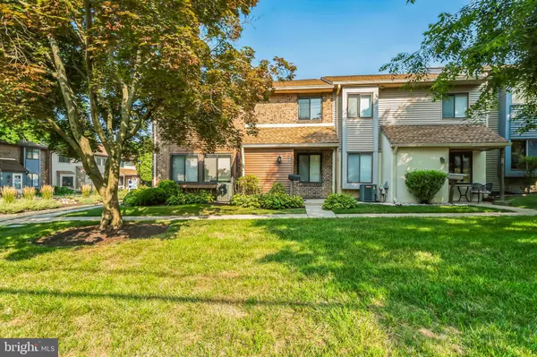 22 FITZWATERTOWN RD #UNIT A-10, Willow Grove, PA 19090