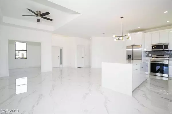 1840 NW 20th AVE, Cape Coral, FL 33993