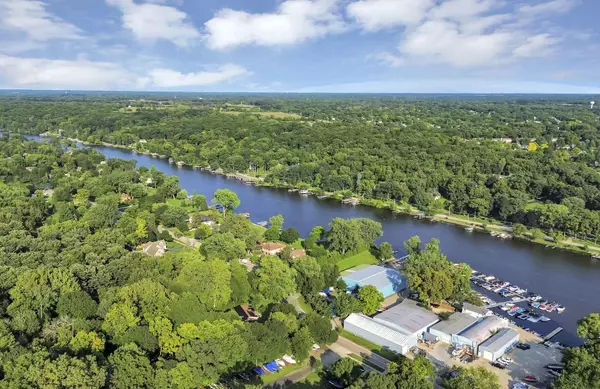 714 Riverview RD, Algonquin, IL 60102