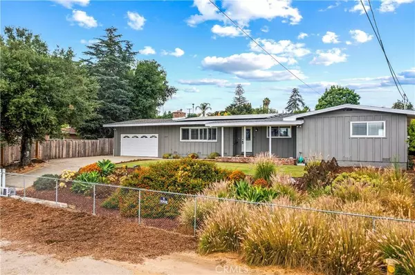 517 W Beech ST, Fallbrook, CA 92028