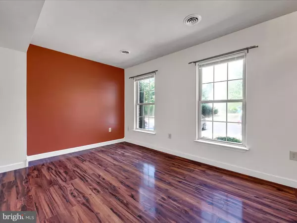 1426 TIMBER CHASE DR, Mechanicsburg, PA 17050