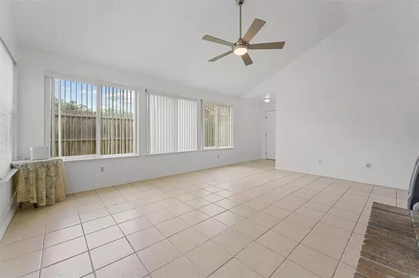 9314 Rippling Fields DR, Houston, TX 77064