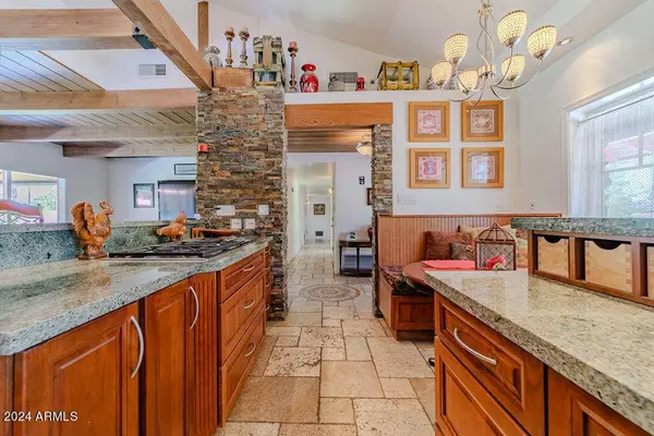 3727 E Camelback Road, Phoenix, AZ 85018