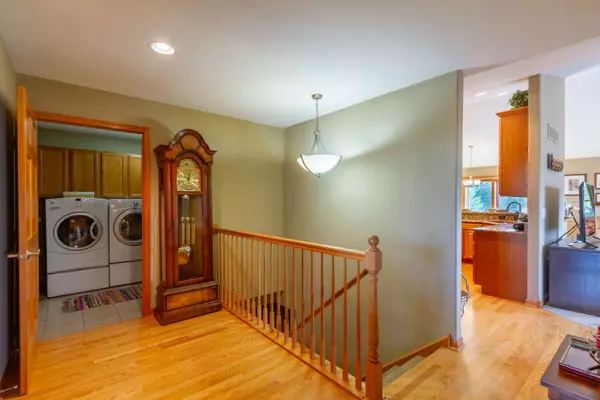 807 Karen DR, Hampshire, IL 60140